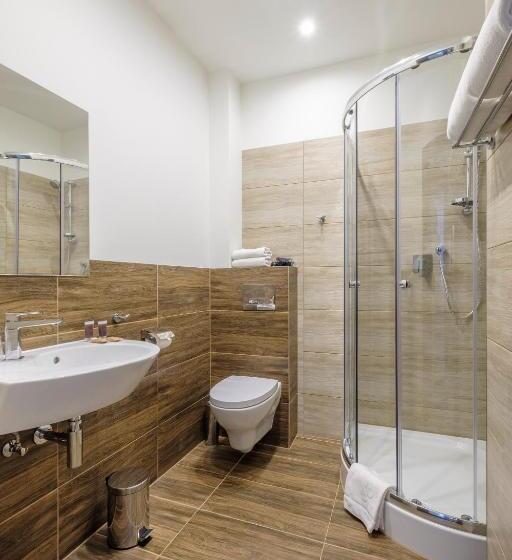 اتاق استاندارد یک نفره, Reytan