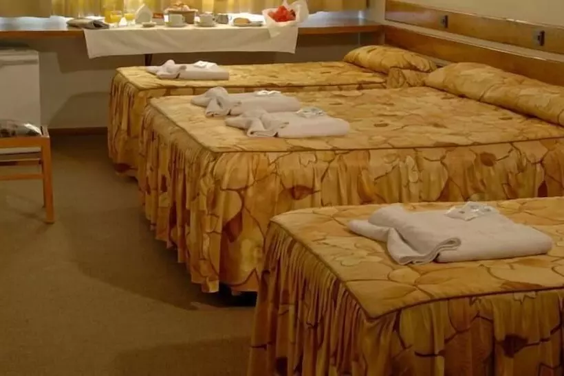 اتاق استاندارد چهار تخته, San Rafael