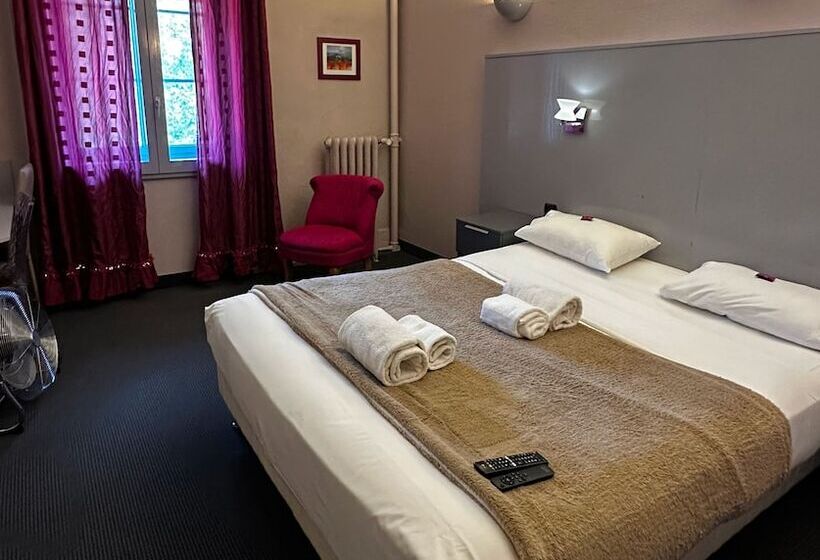 컴포트 룸, Terminus  Pizzeria Pizz A Gogo  Salle De Sport  Face A La Gare