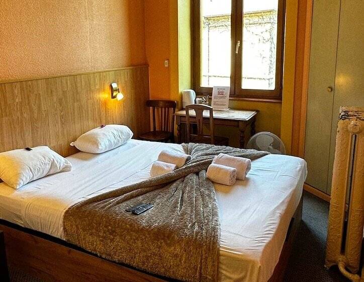 스탠다드 룸, Terminus  Pizzeria Pizz A Gogo  Salle De Sport  Face A La Gare