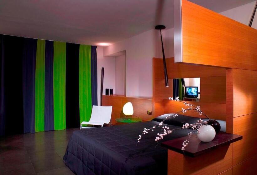 Suite Junior, Zone