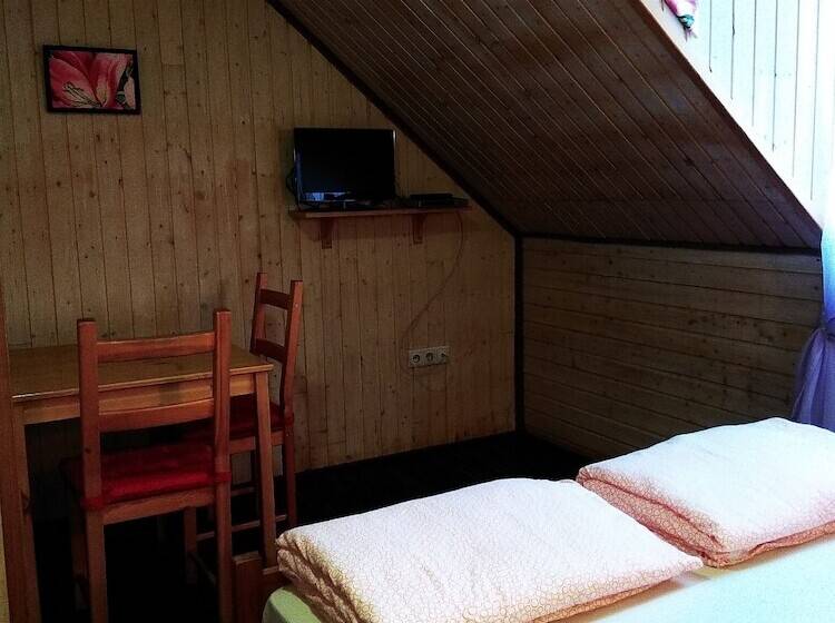 חדר קומפורט, Abyrvalg