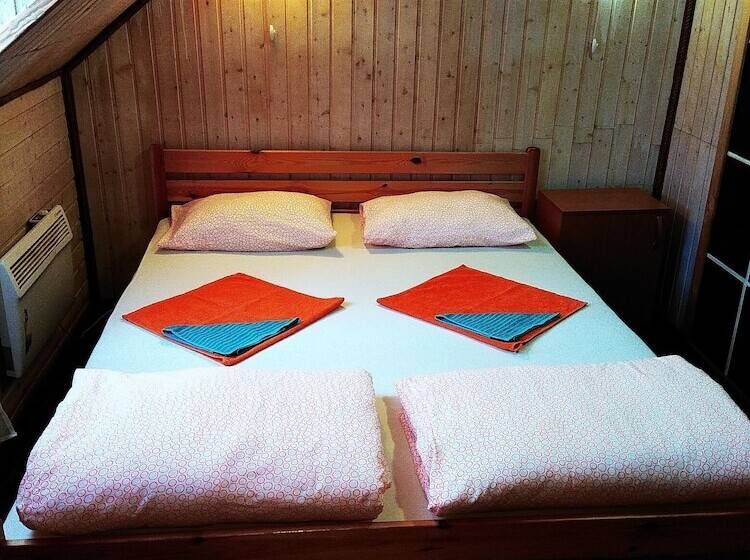 חדר קומפורט, Abyrvalg