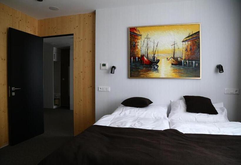 자쿠지 스위트, Thermal šírava