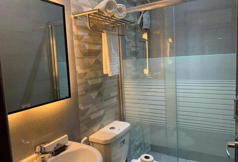 스탠다드 룸, Rustic Crown