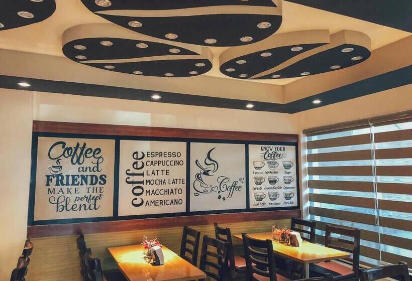 패밀리 룸, Rustic Crown