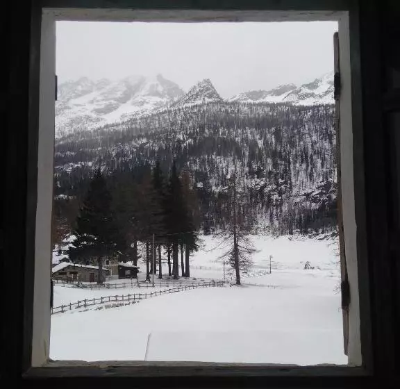 اتاق استاندارد با چشم‌انداز دریاچه, Chalet Del Lago