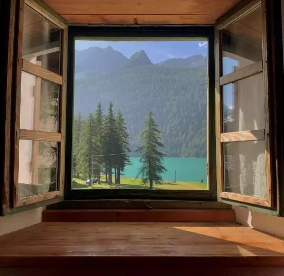 اتاق استاندارد با چشم‌انداز دریاچه, Chalet Del Lago