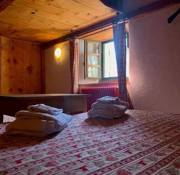 اتاق استاندارد با چشم‌انداز دریاچه, Chalet Del Lago