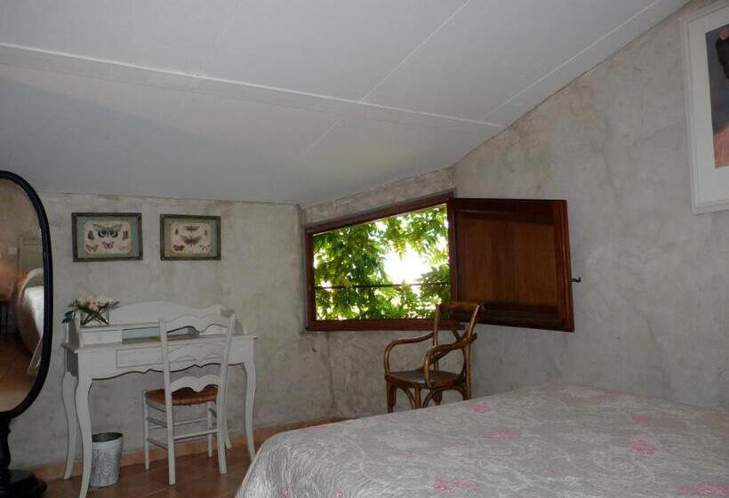 标准间, Auberge De La Tour De Brison