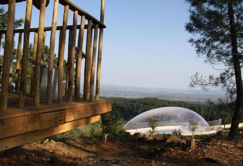 小室, Auberge De La Tour De Brison