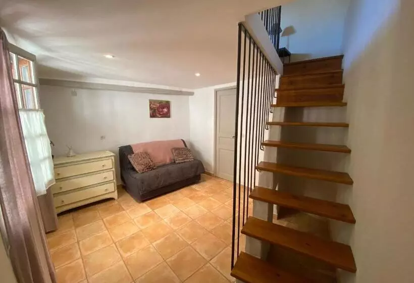 ベーシックルーム, Auberge De La Tour De Brison