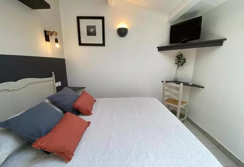 スタンダード４人部屋, Auberge De La Tour De Brison