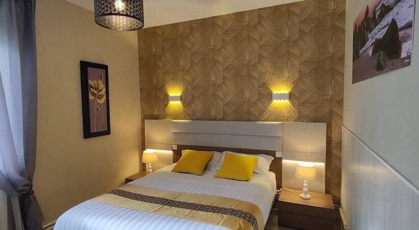 اتاق راحتی, Hôtel Belle Vue