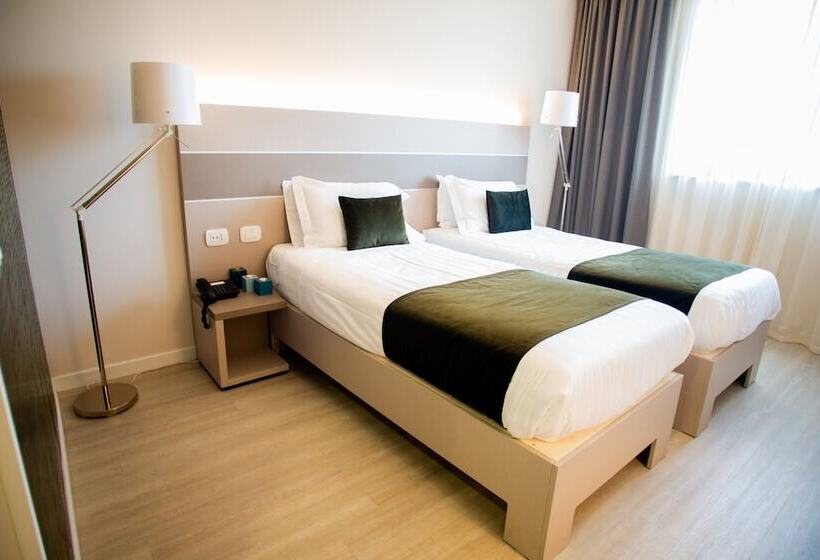 חדר סופריור, Glis