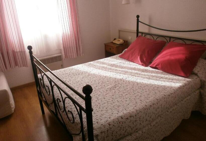 חדר סטנדרט יחיד, Hôtel Le Clos Des Pins