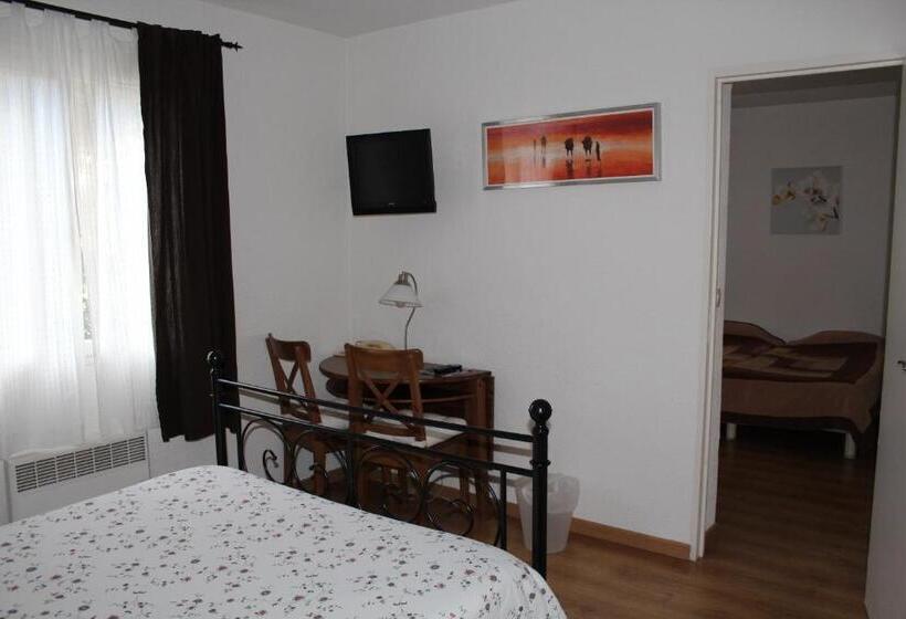 Люкс, Hôtel Le Clos Des Pins