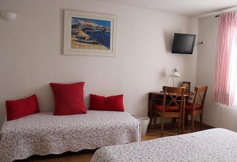 סוויטה משפחתית, Hôtel Le Clos Des Pins