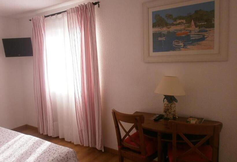 חדר סטנדרט יחיד, Hôtel Le Clos Des Pins