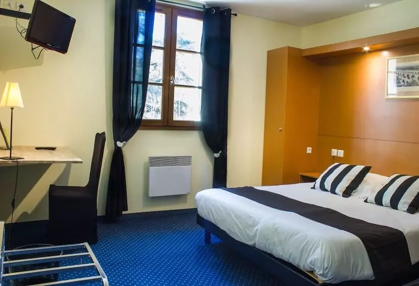 اتاق استاندارد با تخت دوبل, Hôtel Restaurant Le Colombier