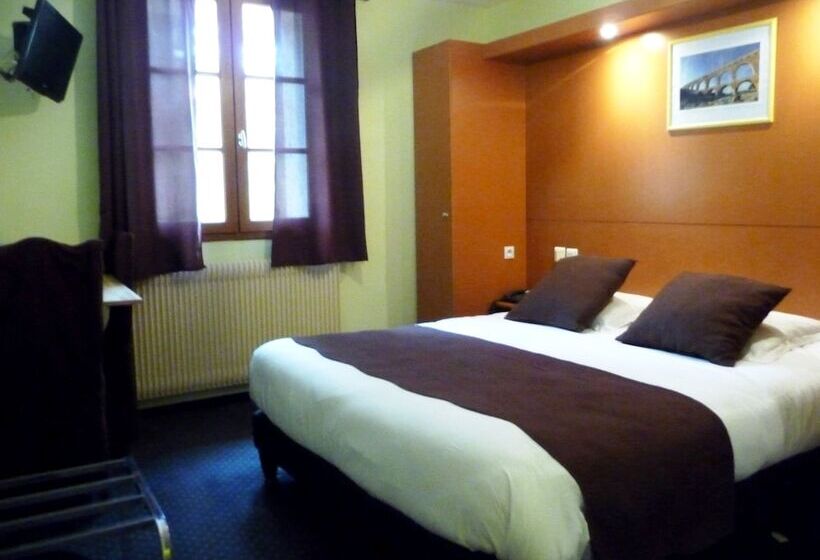 חדר סטנדרט מיטה זוגית, Hôtel Restaurant Le Colombier