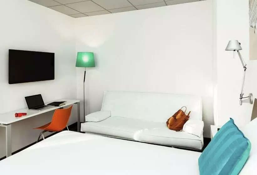 اتاق سوپریور با بالکن, Ibis Styles A Coruna