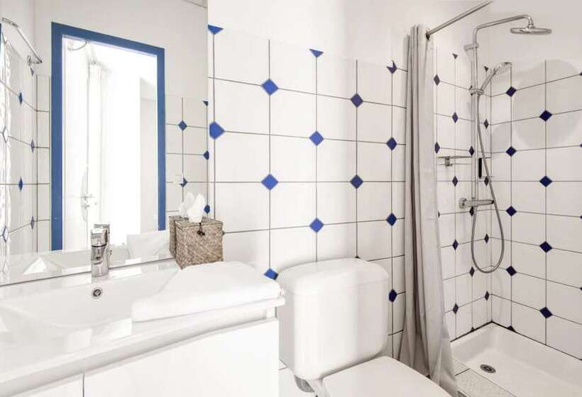 חדר סטנדרט, Le Homard Bleu