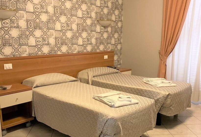 غرفة قياسية رباعية, Lo Scudiero