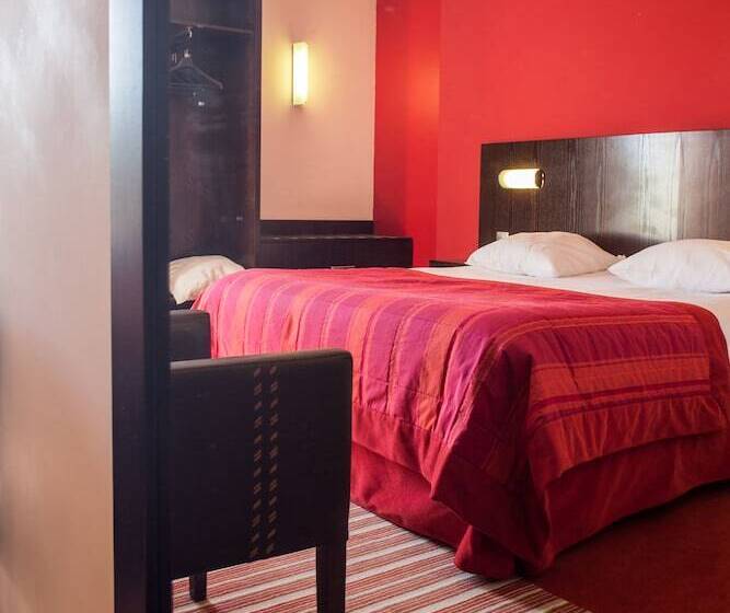 חדר סטנדרט מותאם לאדם עם מוגבלויות, Logis Hostellerie D'aussois