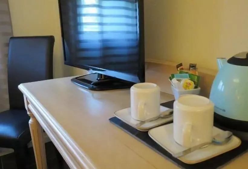 コンフォートルーム, Logis Hôtel Restaurant Chez Nous