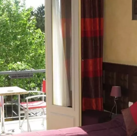 コンフォートルーム, Logis Hôtel Restaurant Chez Nous