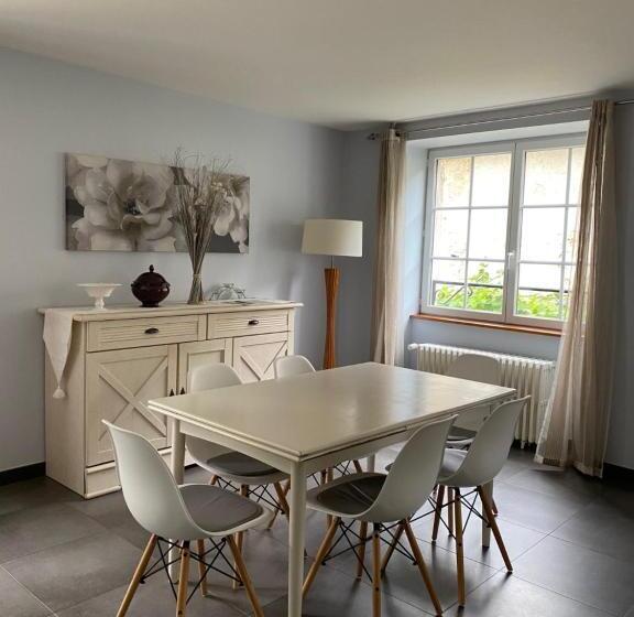 带2个卧室的公寓, Logis Relais De La Source