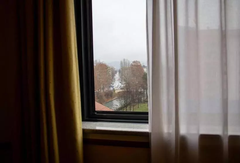اتاق استاندارد, Pacific Hotel Fortino