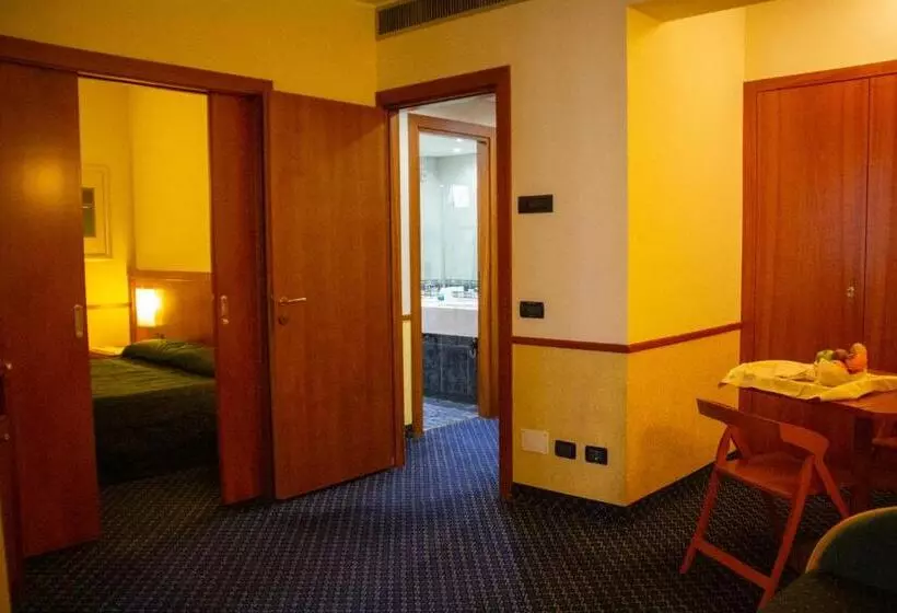 سوییت, Pacific Hotel Fortino