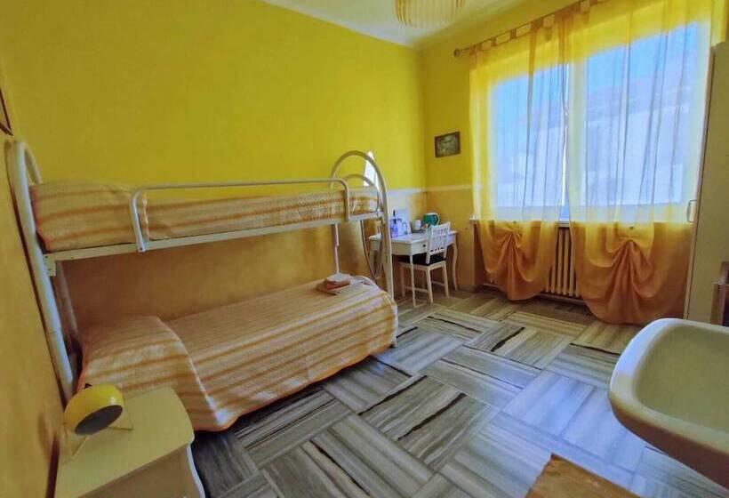 스탠다드 룸 공동 욕실, Serenella