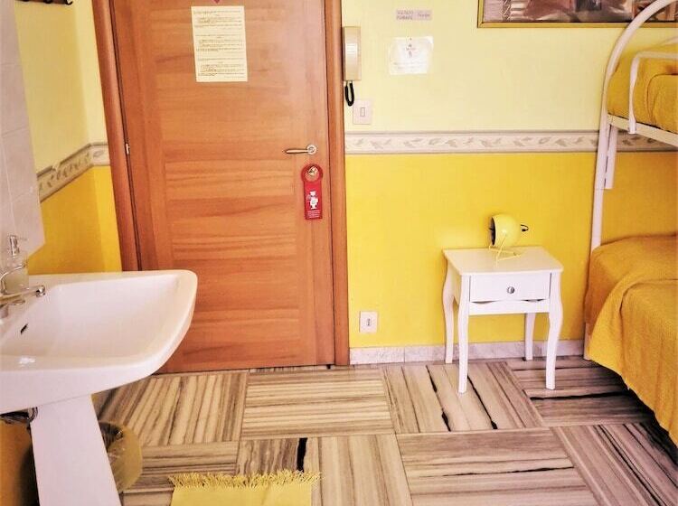 스탠다드 룸 공동 욕실, Serenella