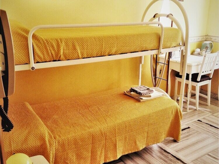 스탠다드 룸 공동 욕실, Serenella