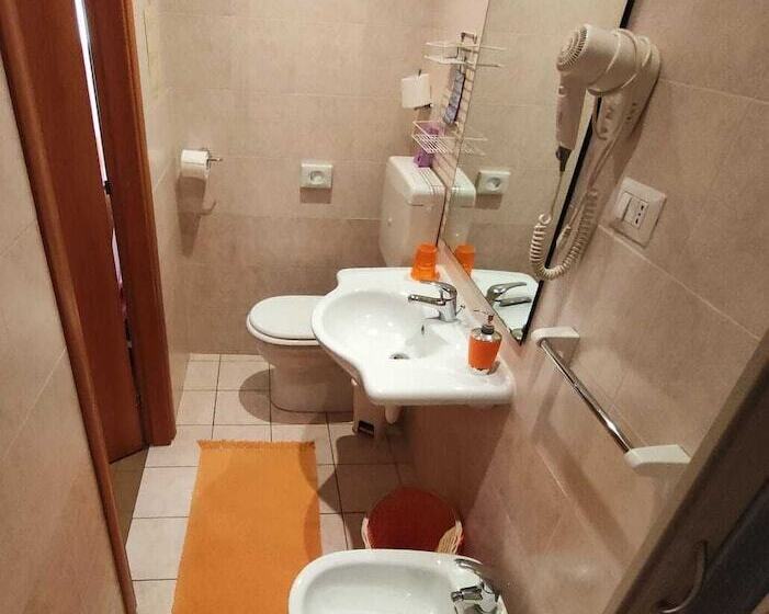 스탠다드 트리플 룸, Serenella