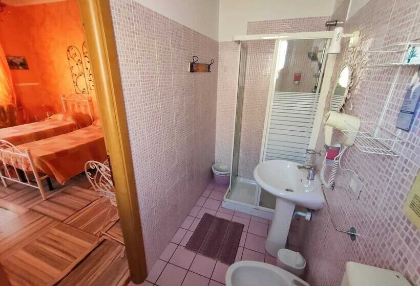 스탠다드 트리플 룸, Serenella