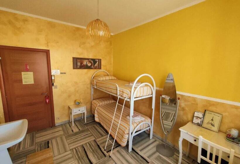 스탠다드 룸 공동 욕실, Serenella