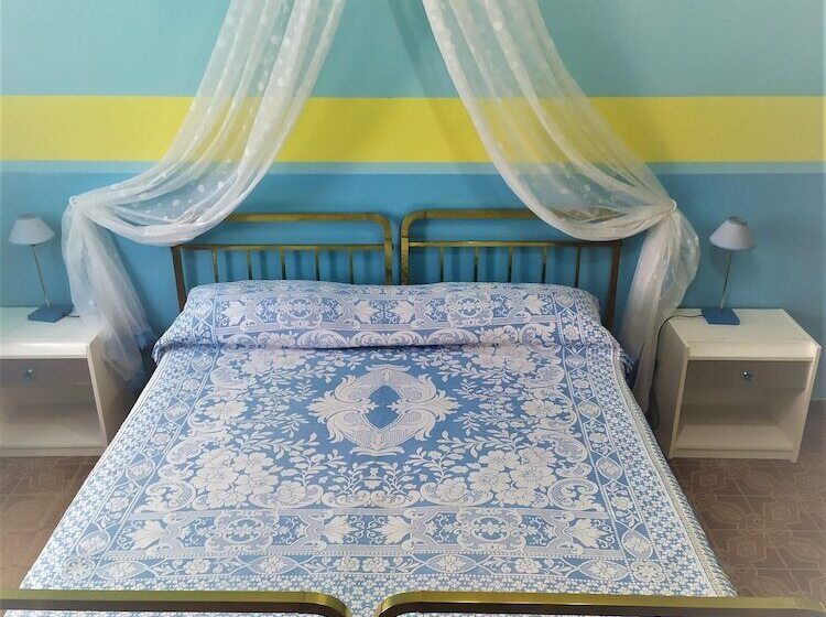 스탠다드 룸 공동 욕실, Serenella