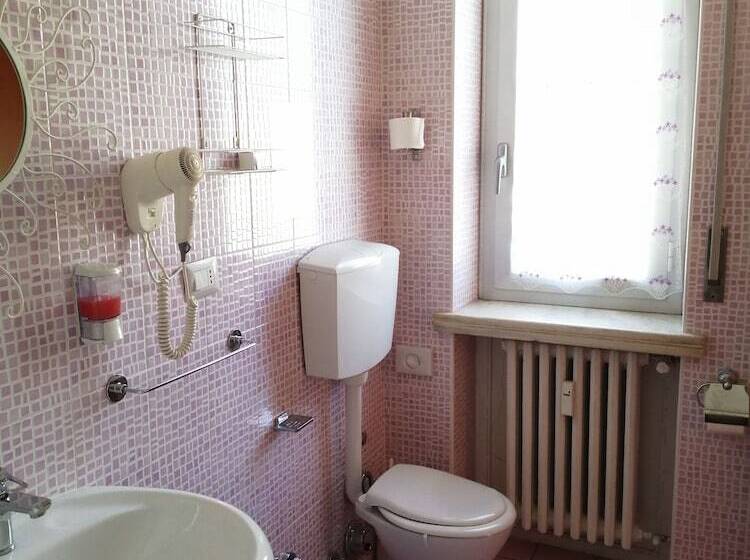 스탠다드 룸, Serenella