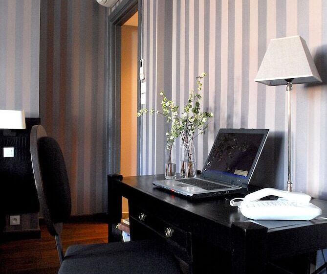 Полулюкс, The Originals Boutique, Hôtel Bulles By Forgeron, Lille Sud