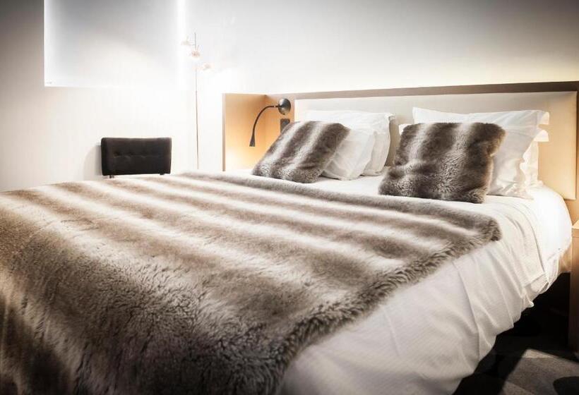 Номер Стандарт с Гидромассажем, The Originals Boutique, Hôtel Bulles By Forgeron, Lille Sud