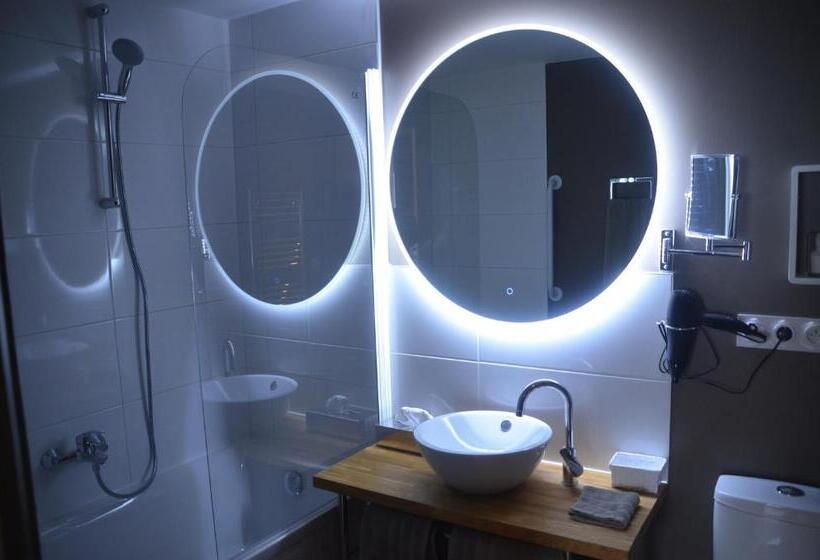 Апартаменты 1 Спальня, The Originals Boutique, Hôtel Bulles By Forgeron, Lille Sud