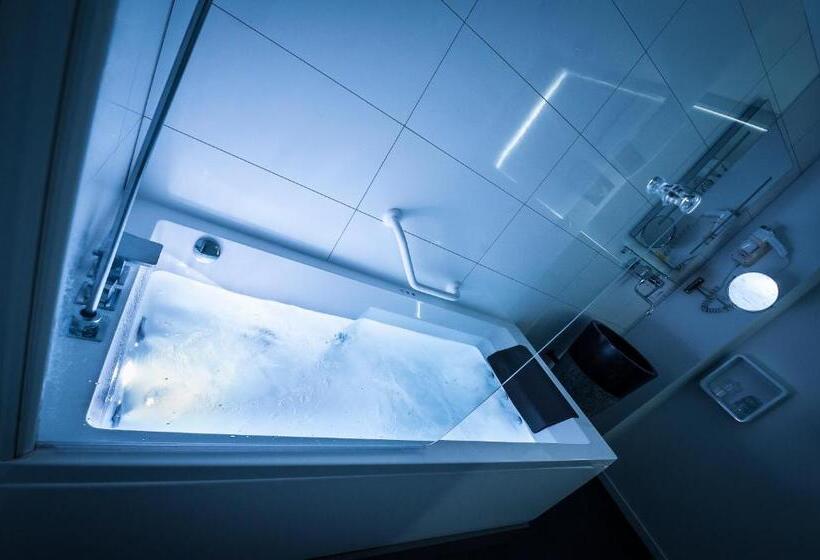 Номер Стандарт, The Originals Boutique, Hôtel Bulles By Forgeron, Lille Sud