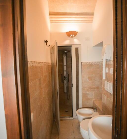 اتاق عادی, B&b Del Castelvecchio
