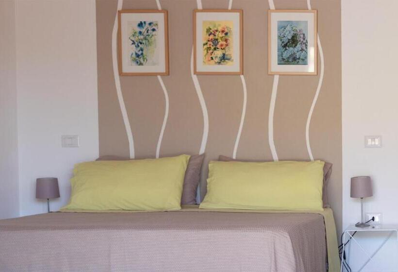 חדר סטנדרט מותאם לאדם עם מוגבלויות, Sa Guardia De Ferricci