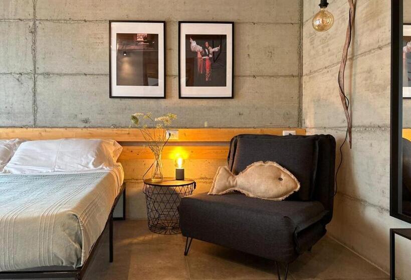 דירת חדר עם טרסה, Sa Guardia De Ferricci