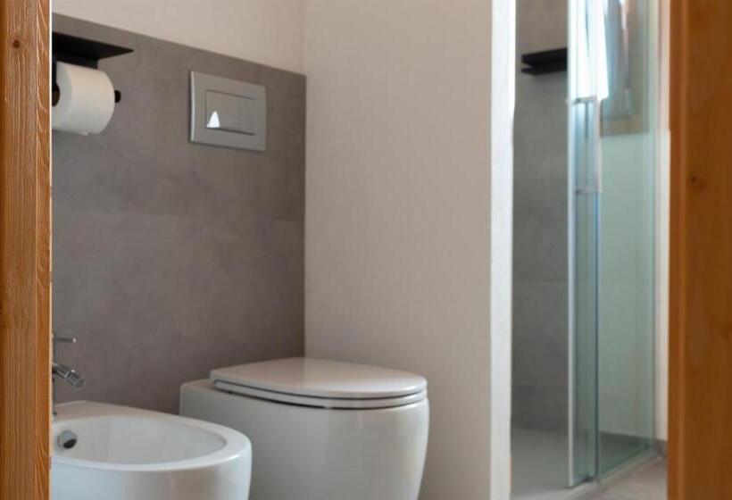 דירת חדר עם טרסה, Sa Guardia De Ferricci